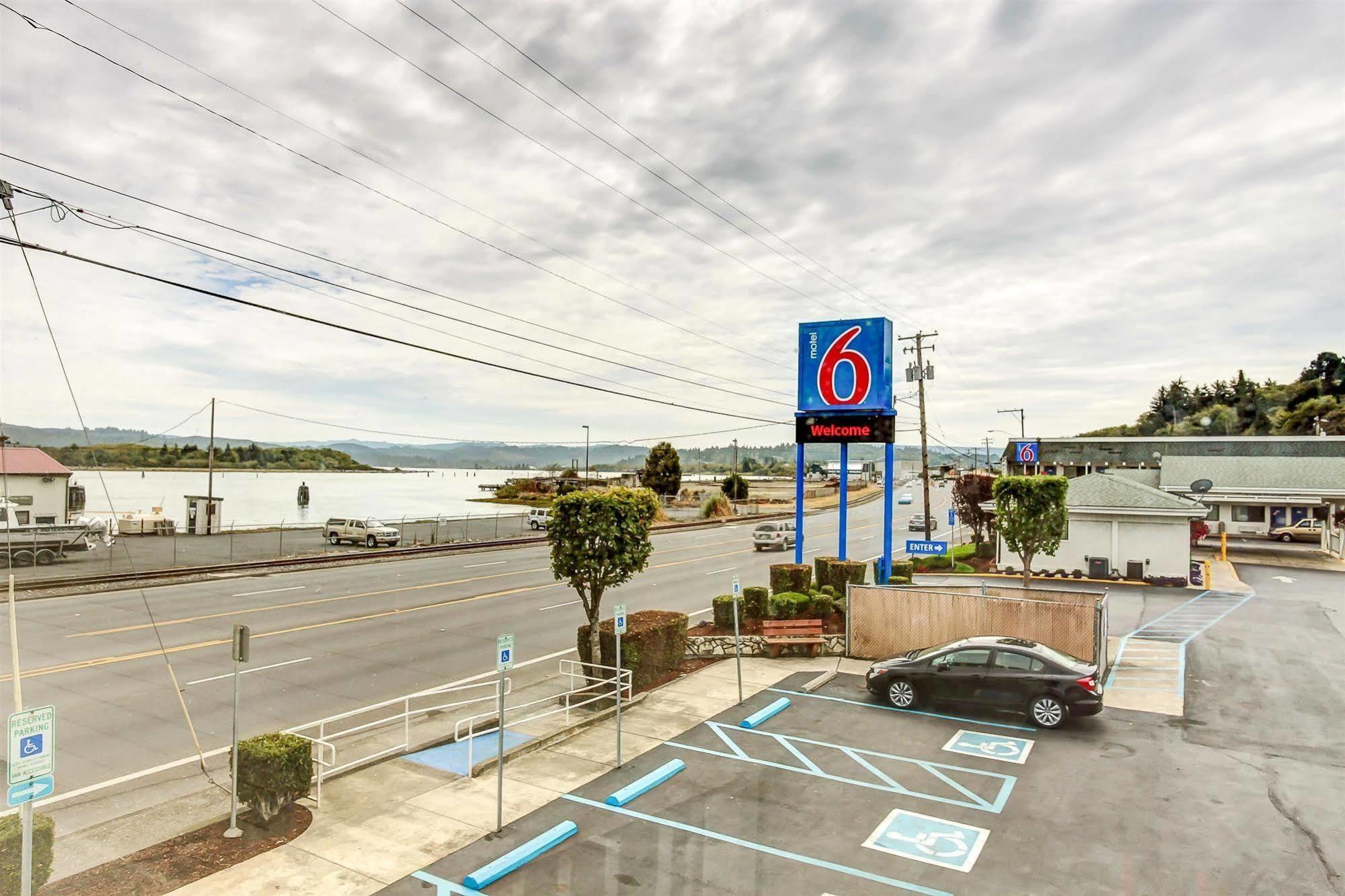 Motel 6-Coos Bay, Or Extérieur photo